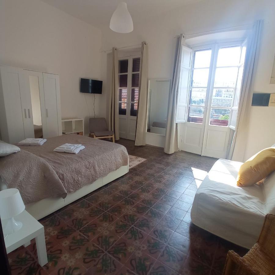 Central Moon Cagliari Vista Mare Экстерьер фото
